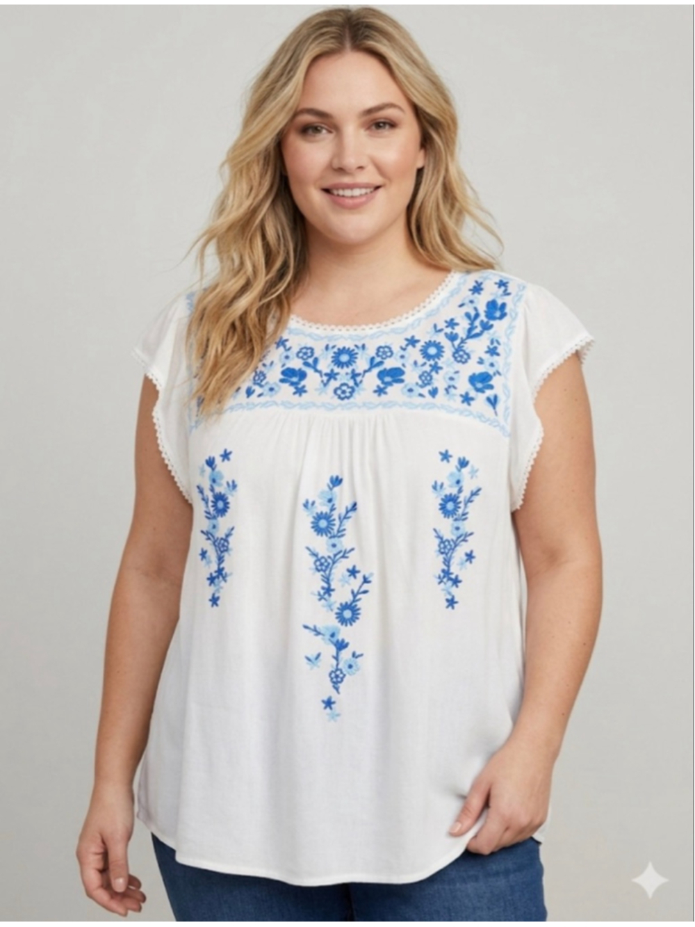 Impressions Plus Size 2X White Blue Embroidered Blouse